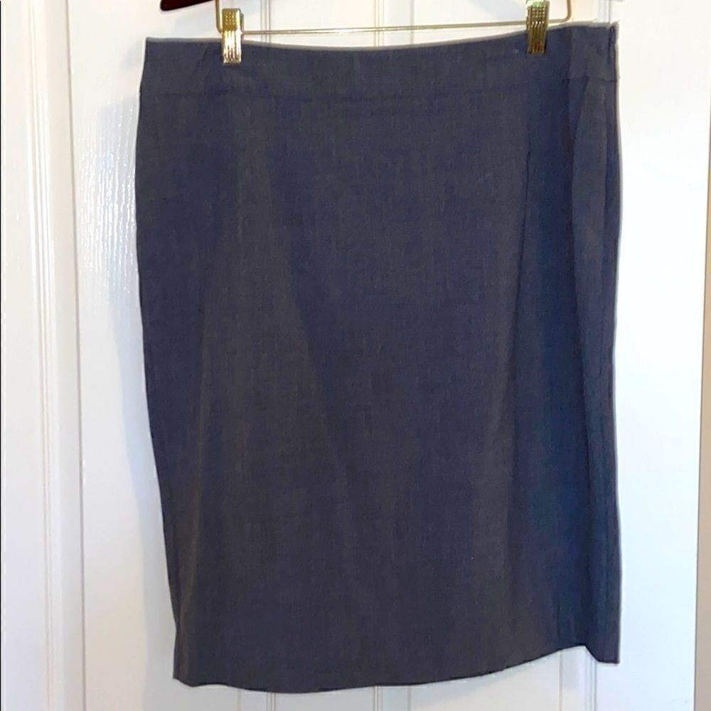 NY&C grey pencil skirt